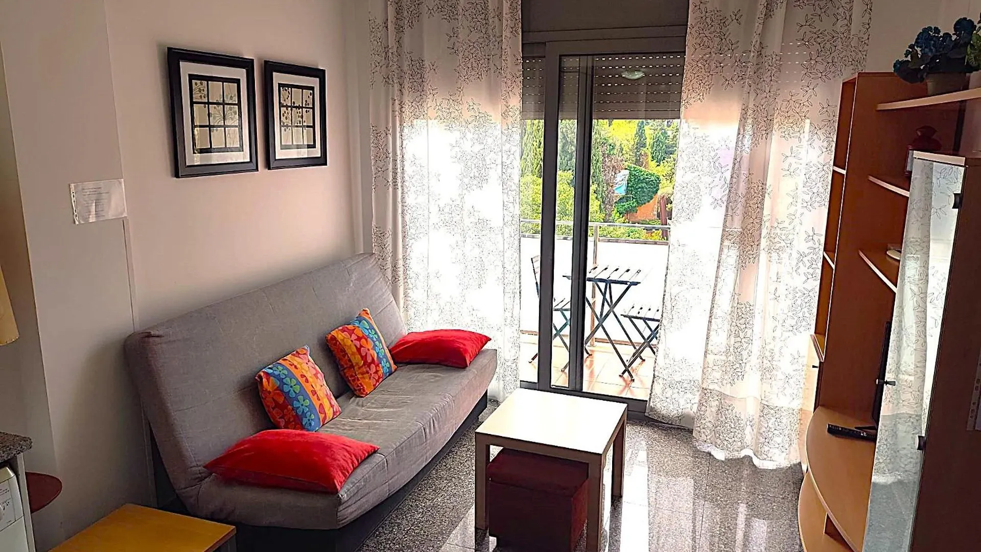 Apartament Mar Con Parking A 100M Playa Fenals Льорет-де-Мар Испания